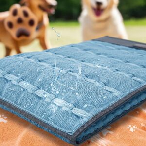 Close-up illustration showing the absorbent and cooling material of a dog cool towel.